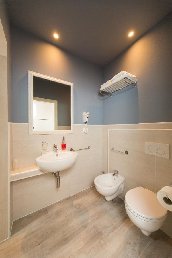 Hotel Trieste Cesenatico Bilik gambar
